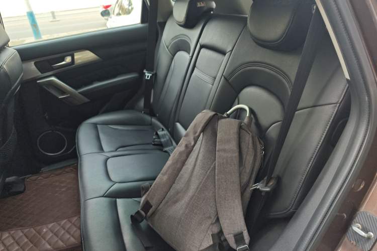 Used Haval H2 2016 Red-Label 1.5T Manual Two-Wheel Drive Luxury Model
