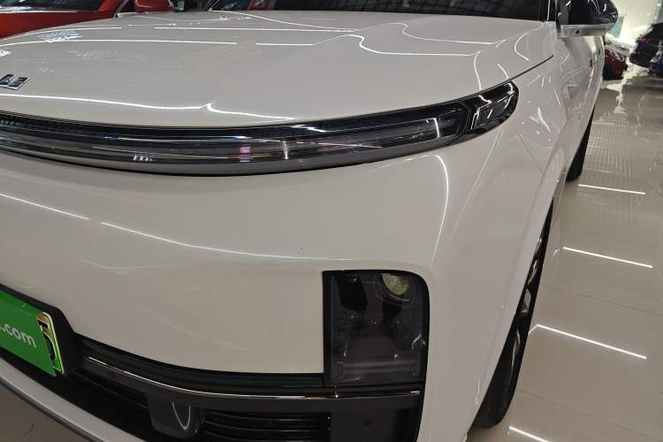 Used Li Auto L8 2023 Pro Model
