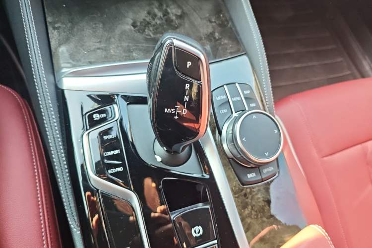 Used BMW 5 Series 2022 Second Facelift 525Li M Sport Package