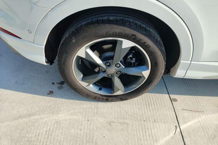 Used Audi Q3 2021 35 TFSI Fashion Dynamic Model
