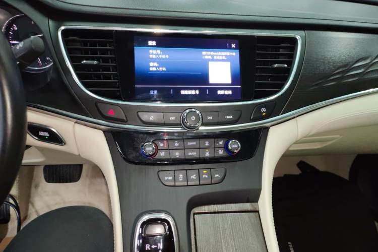 Used Buick LaCrosse 2021 Avenir Aivia Flagship Model
