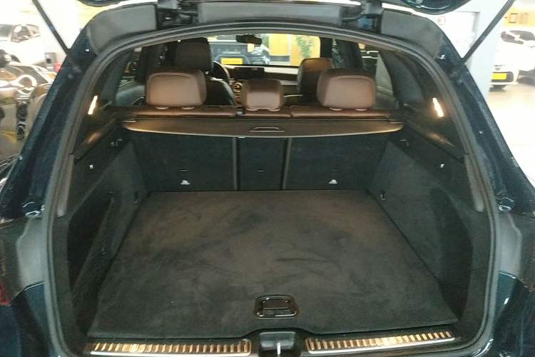 Used Mercedes-Benz GLC 2022 Facelift GLC 260 L 4MATIC Luxury Edition