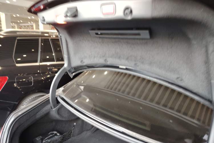 Used Mercedes-Benz E-Class 2016 E 300 L Luxury Model
