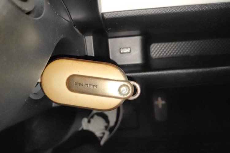 Used Wuling Hongguang MINIEV 2022 GAMEBOY 300km Enthusiast Model with Lithium Iron Phosphate