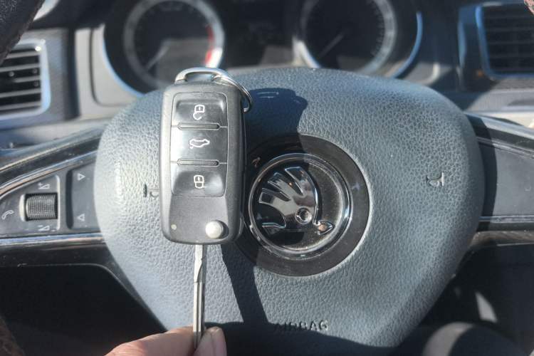 Used Skoda Rapid Spaceback 2018 1.6L Automatic Sport Edition
