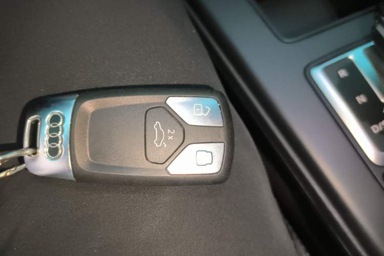 Used Audi A4L 2023 40 TFSI Fashion Dynamic Model
