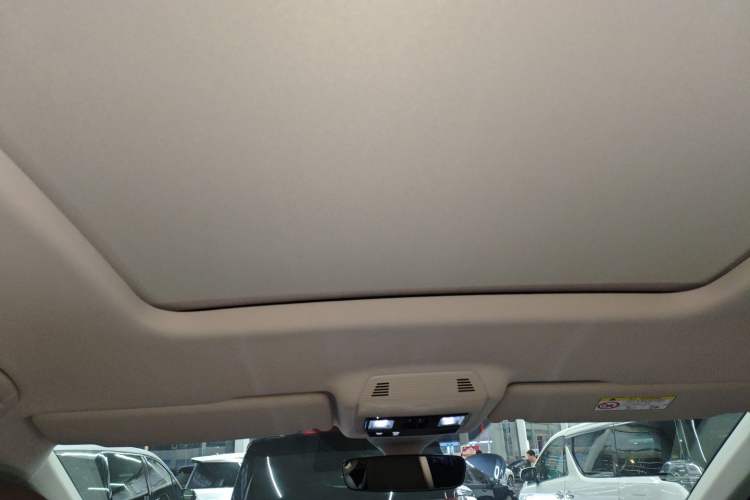 Used Volkswagen Viloran 2024 380TSI Premium Edition