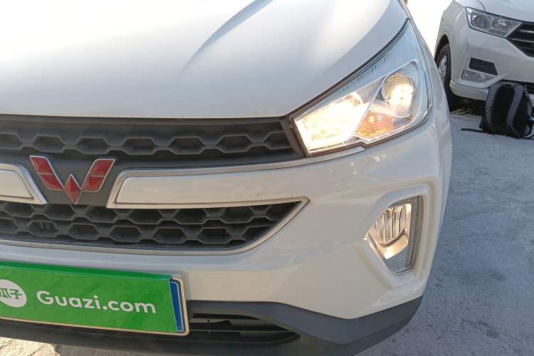 Used Wuling Hongguang S3 2019 1.5L Manual Luxury Model China VI Standard
