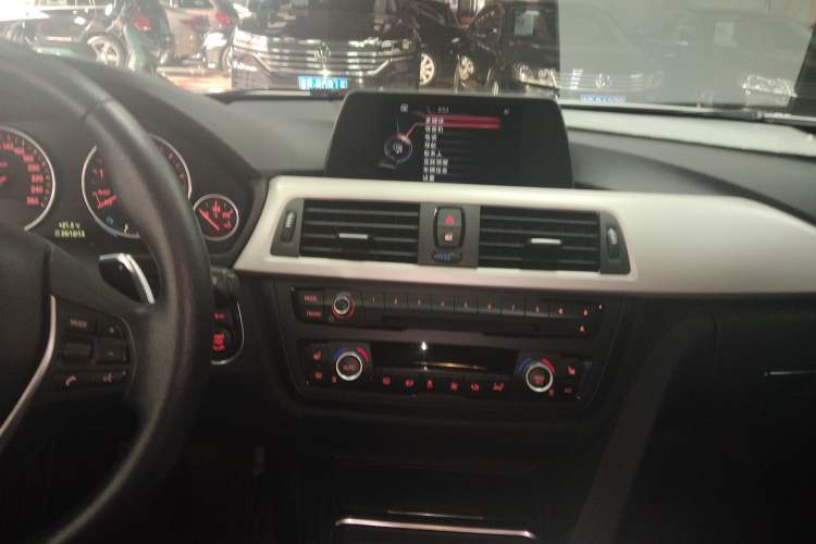 Used BMW 3 Series 2015 328Li Fashion Model