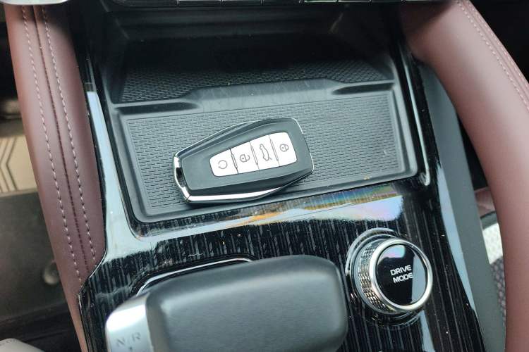 Used Geely Auto Monjaro L 2021 2.0TD DCT EVO Two-Wheel Drive Smart Luxury Version
