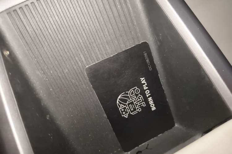 Used  V23 2025 401 Two-Wheel Drive Intelligent Driving Version
