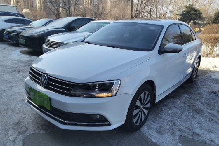 Used Volkswagen Sagitar 2017 230TSI Automatic Comfort Version