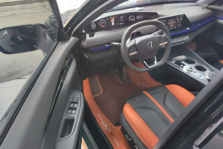 Used Changan UNI-V 2024 1.5T Prestige Sport Edition
