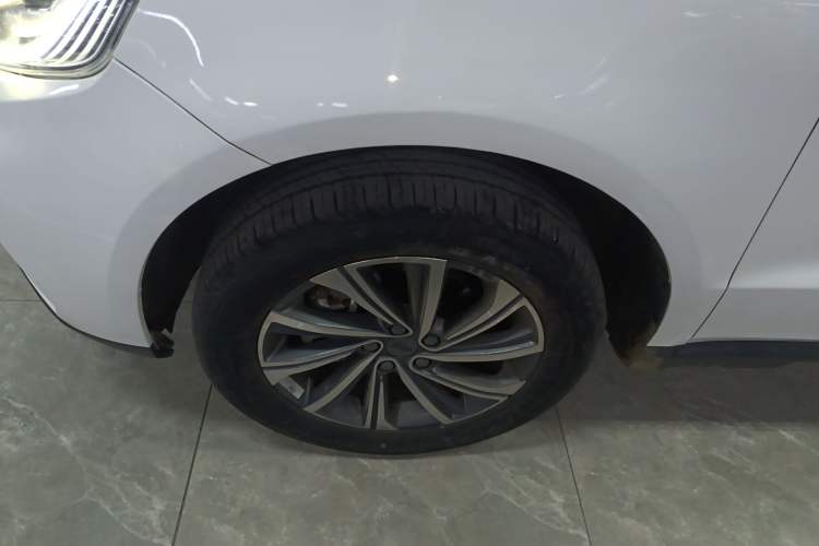 Used Geely Auto Vision X6 2020 1.4T CVT Luxury Edition
