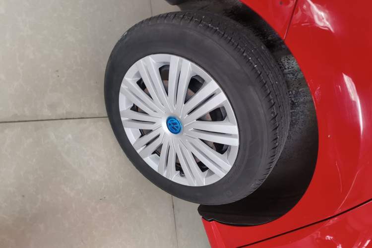 Used Volkswagen Polo 2016 1.6L Automatic Comfort Model
