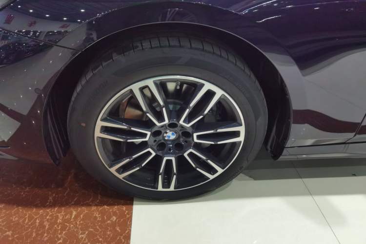 Used BMW 5 Series 2025 530Li Leading Model M Sport Package
