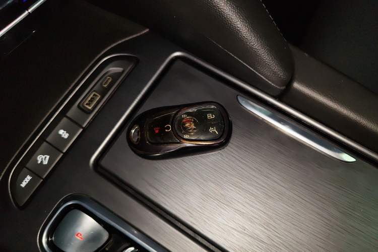 Used Buick Enclave 2022 652T Two-Wheel-Drive Prestige 7-Seater