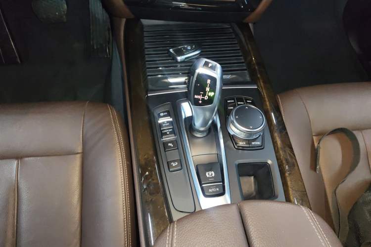 Used BMW X5 2017 xDrive28i
