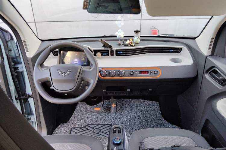 Used Wuling Hongguang MINIEV 2020 Enjoyment Model Lithium Iron Phosphate
