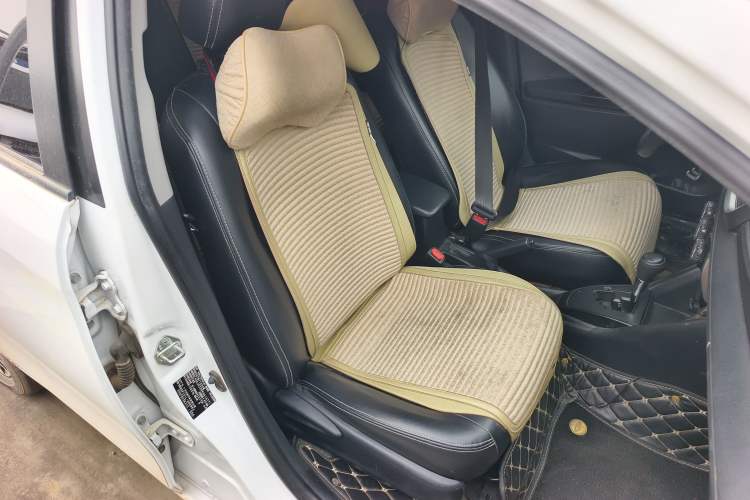 Used Toyota YARiS L 2019 1.5E CVT Dynamic Edition China VI compliant
