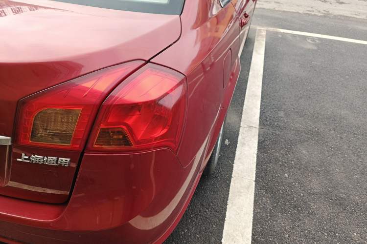 Used Buick Excelle 2015 1.5L Automatic Classic Model
