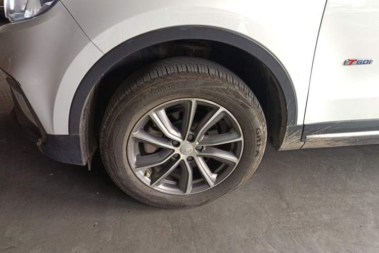 Used Geely Auto Emgrand X7 Sport 2020 1.8TD DCT Two-Wheel Drive Smart Connect 4G-Enabled Version
