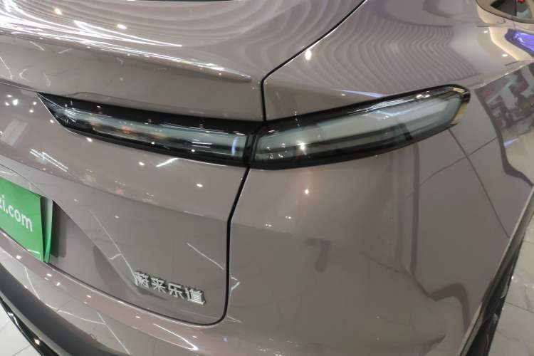 Used ONVO L60 2024 60 kWh Rear-Drive Version