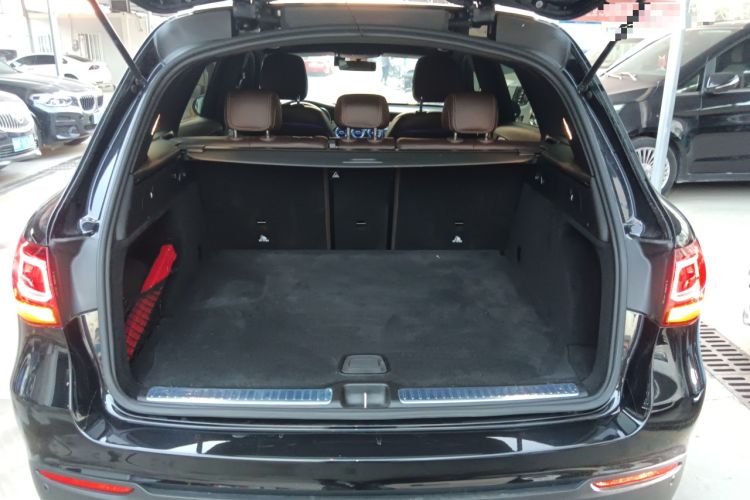 Used Mercedes-Benz GLC 2020 Facelifted GLC 260 L 4MATIC Dynamic Edition
