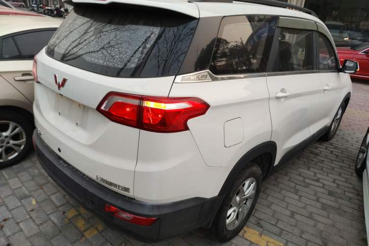 Used Wuling Hongguang S3 2019 Automatic Clutch Version 1.5L Manual Comfort Model China V Standard