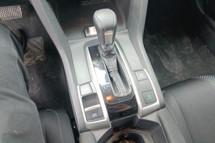 Used Honda Civic 2016 220TURBO CVT Luxury Edition