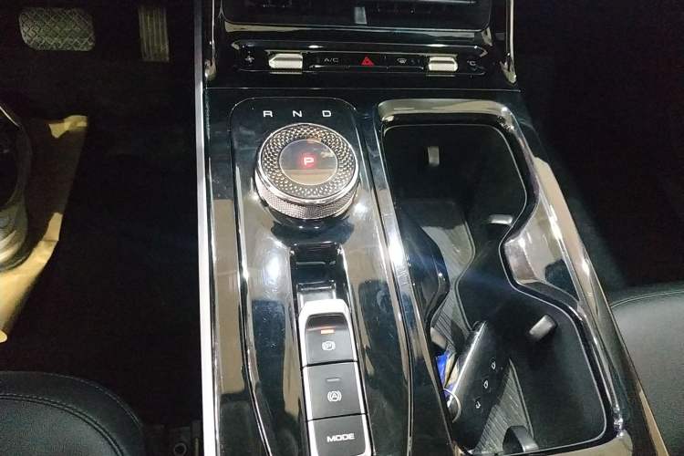 Used Wuling Xingguang 2024 Co-Creation Edition 510 Advanced Model
