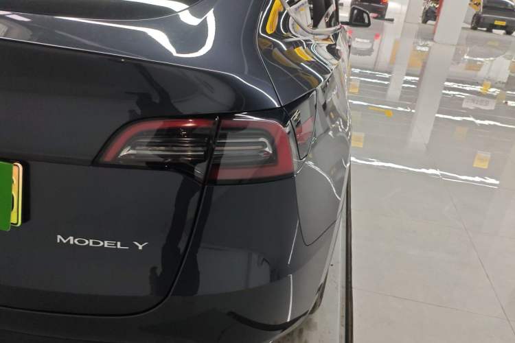 Used Tesla Model Y 2024 Rear-Wheel-Drive Version
