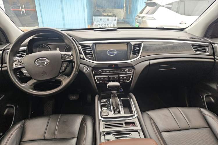 Used GAC Trumpchi GS7 2017 320T Two-Wheel-Drive Luxury Model
