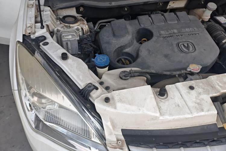 Used Changan CS35 2016 1.6L Automatic Luxury Model China IV Standard
