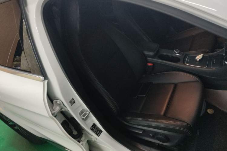 Used Mercedes-Benz GLA 2017 GLA 200 Fashion Model