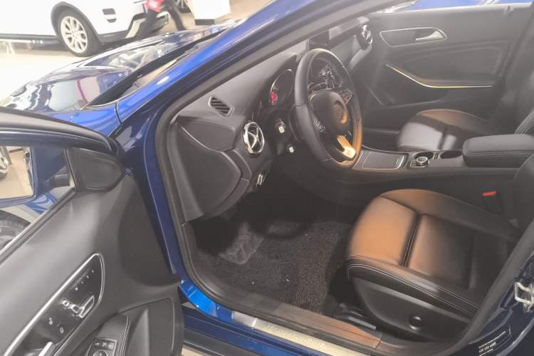 Used Mercedes-Benz GLA 2018 GLA 200 Fashion Model