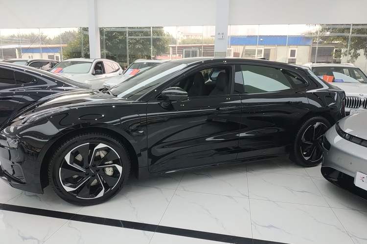 Used Zeekr 001 2023 WE Edition 100 kWh