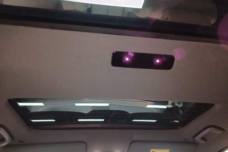 Used Li Auto L8 2023 Pro Model
