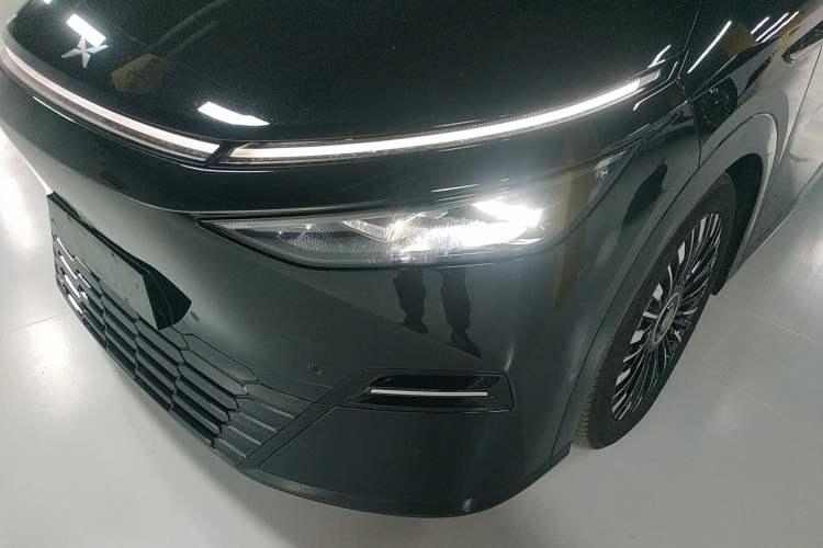 Used XPeng X9 2025 740 Ultra-Long Range Max
