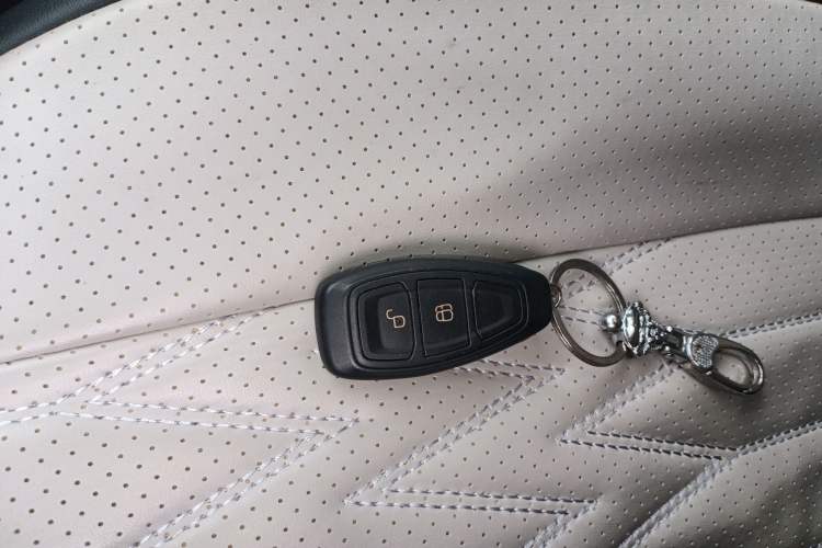 Used Ford EcoSport 2013 1.5L Automatic Prestige Model
