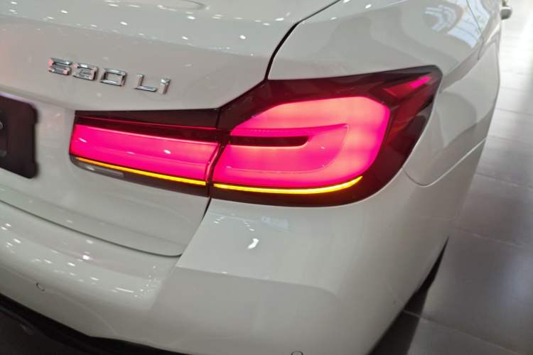 Used BMW 5 Series 2023 530Li Leading Model M Sport Package
