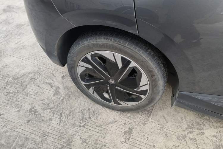 Used MG 4 EV 2023 415 km Range Sea-Faring Champion Edition
