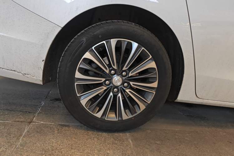 Used Buick GL8 2022 ES Land Cruiser 653T Smart Luxury Model