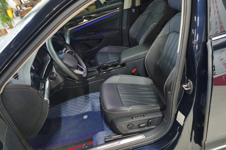 Used Volkswagen Passat 2023 Restyled 330TSI Starry Luxury Edition
