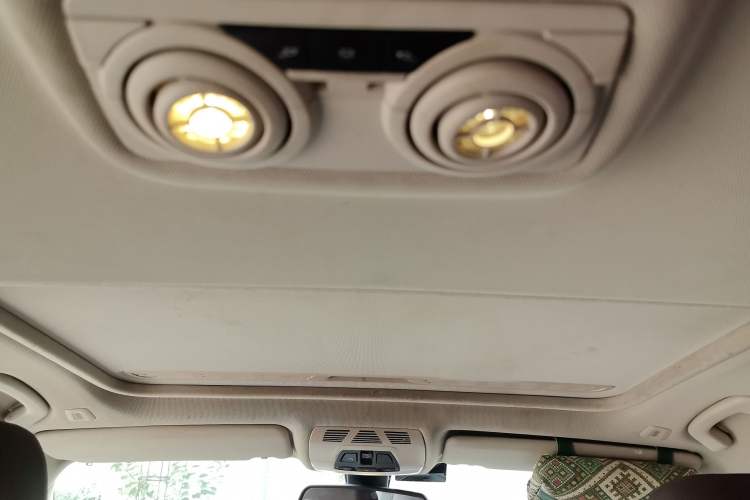 TDK.VehicleDetails.img