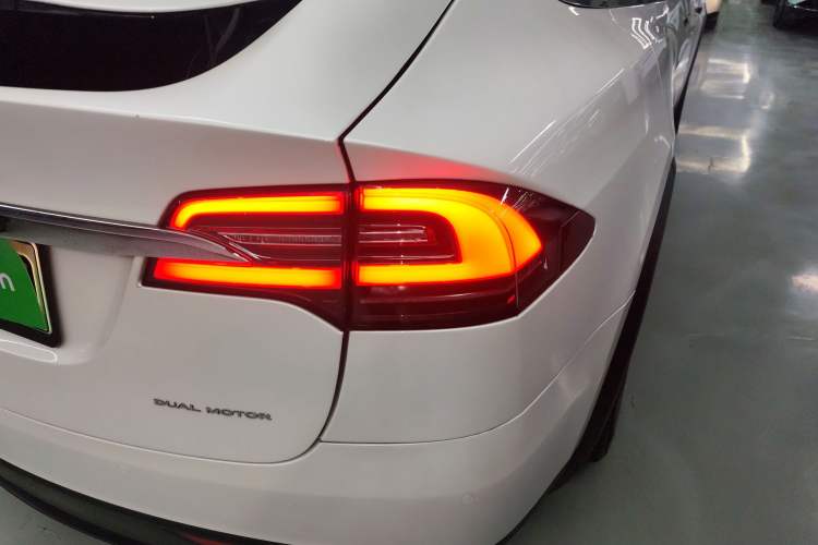 Used Tesla Model X 2019 Long-Range Version
