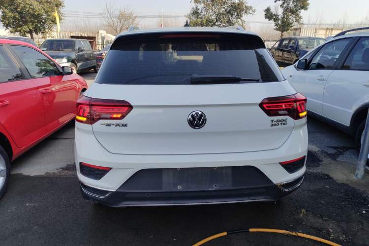 Used Volkswagen T-ROC 2019 280TSI DSG Two-Wheel Drive Comfort Version China VI Standard
