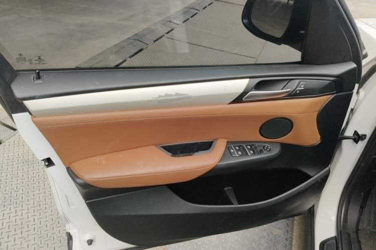 Used BMW X3 2016 sDrive20i
