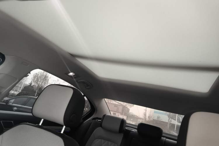 Used Volkswagen Magotan 2023 2 Million Units Commemorative Edition 330TSI DSG Luxury Version
