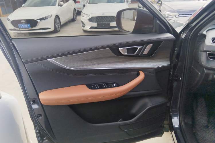 Used Chery Tiggo 8 PLUS 2022 290TGDI DCT Luxury Edition+
